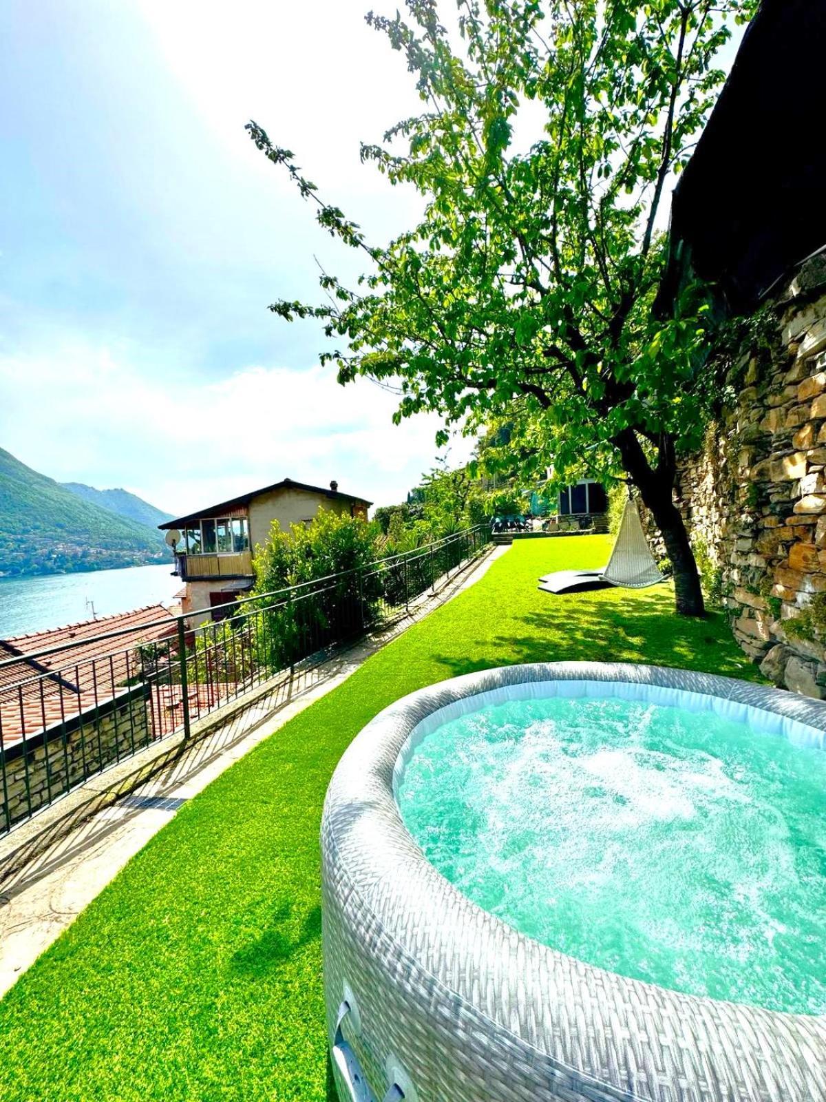 Terrazza Di Luisa Parking Wifi Vista Lago Carate Urio Exterior photo